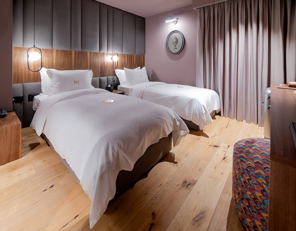 mert boutique hotel ne korce