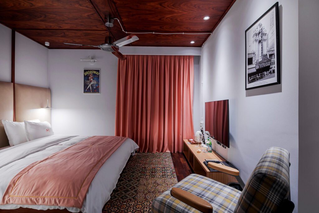 mert boutique hotel ne korce